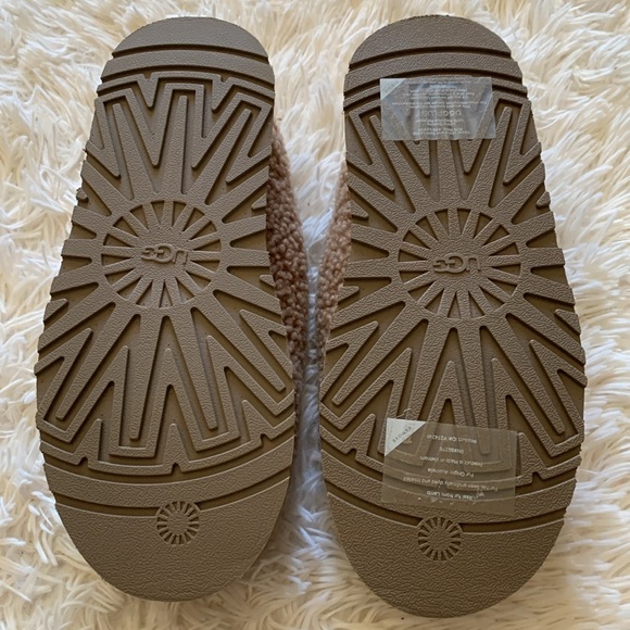 NWB UGG Women's Shearling Platform Slippers in chestnut - Picture 10 of 14